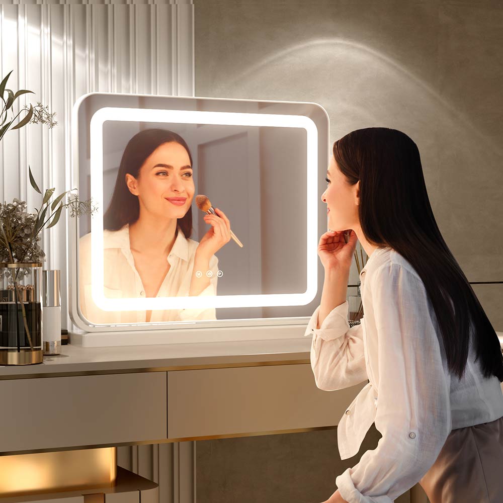 lighted vanity mirror on makeup desk